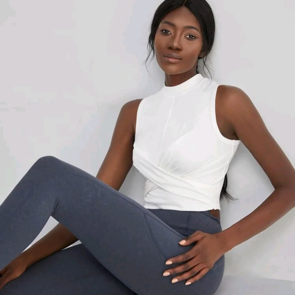 🔥Last One🔥 MOTF Crop Twist Top - Picture 7 of 8